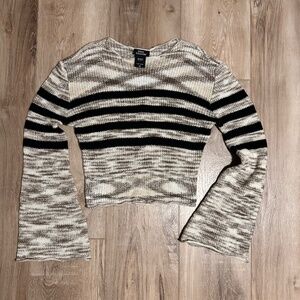 Hot Topic Long Sleeve Shirt - LARGE